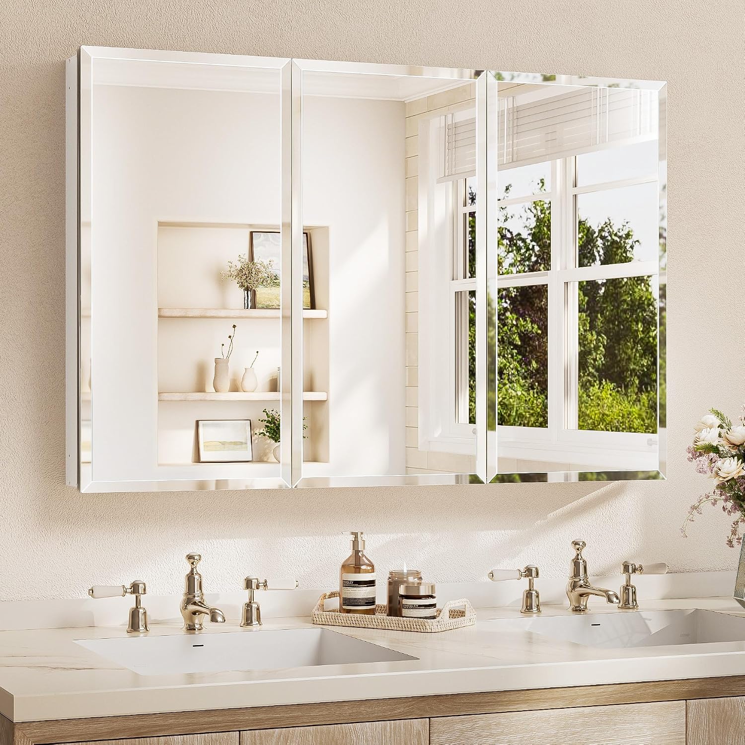 Detalle de TETOTE 48 x 32 Medicine Cabinet with Tempered Beveled Mirror and Aluminum Construction