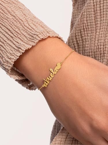 Detalle 2 de SINGULARU - Pulsera Abuela Heart en Plata de Ley 925 con Baño de Oro 18Kt