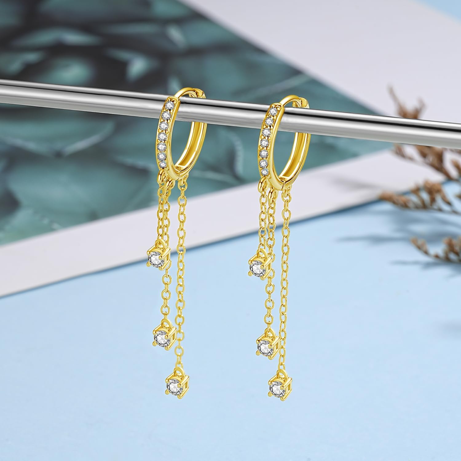 Detalle de Kamise Silver Hoop Earrings 5.8cm