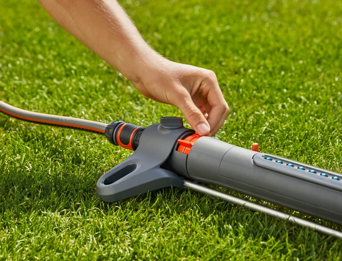 Detalle 2 de Gardena Viereckregner AquaZoom S 9–150 m²