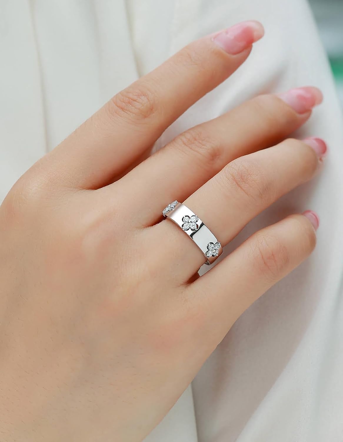 Detalle 2 de TIMELESSTAR Moissanite Ring