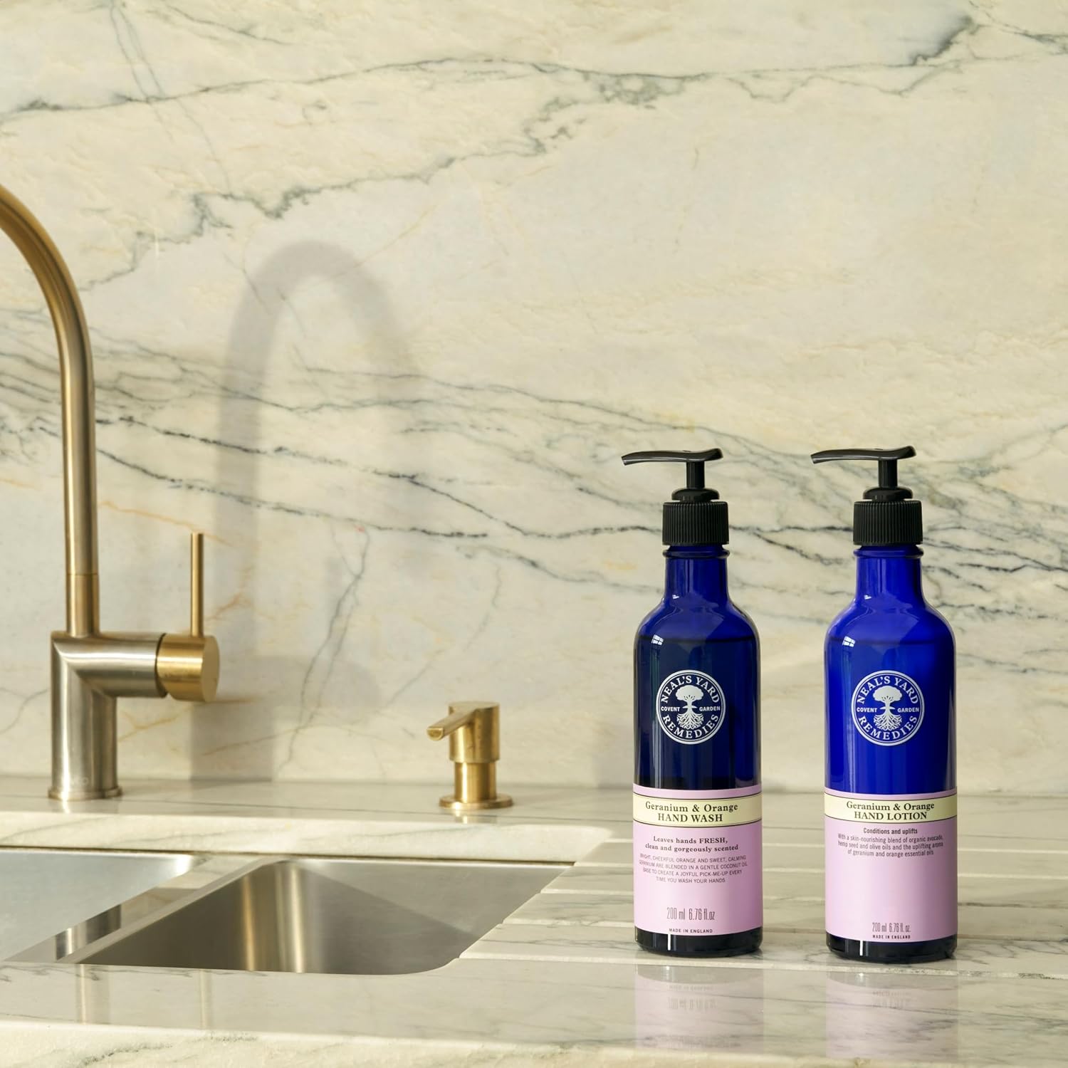 Detalle de Neal's Yard Remedies Geranium & Orange Hand Lotion 200 ml