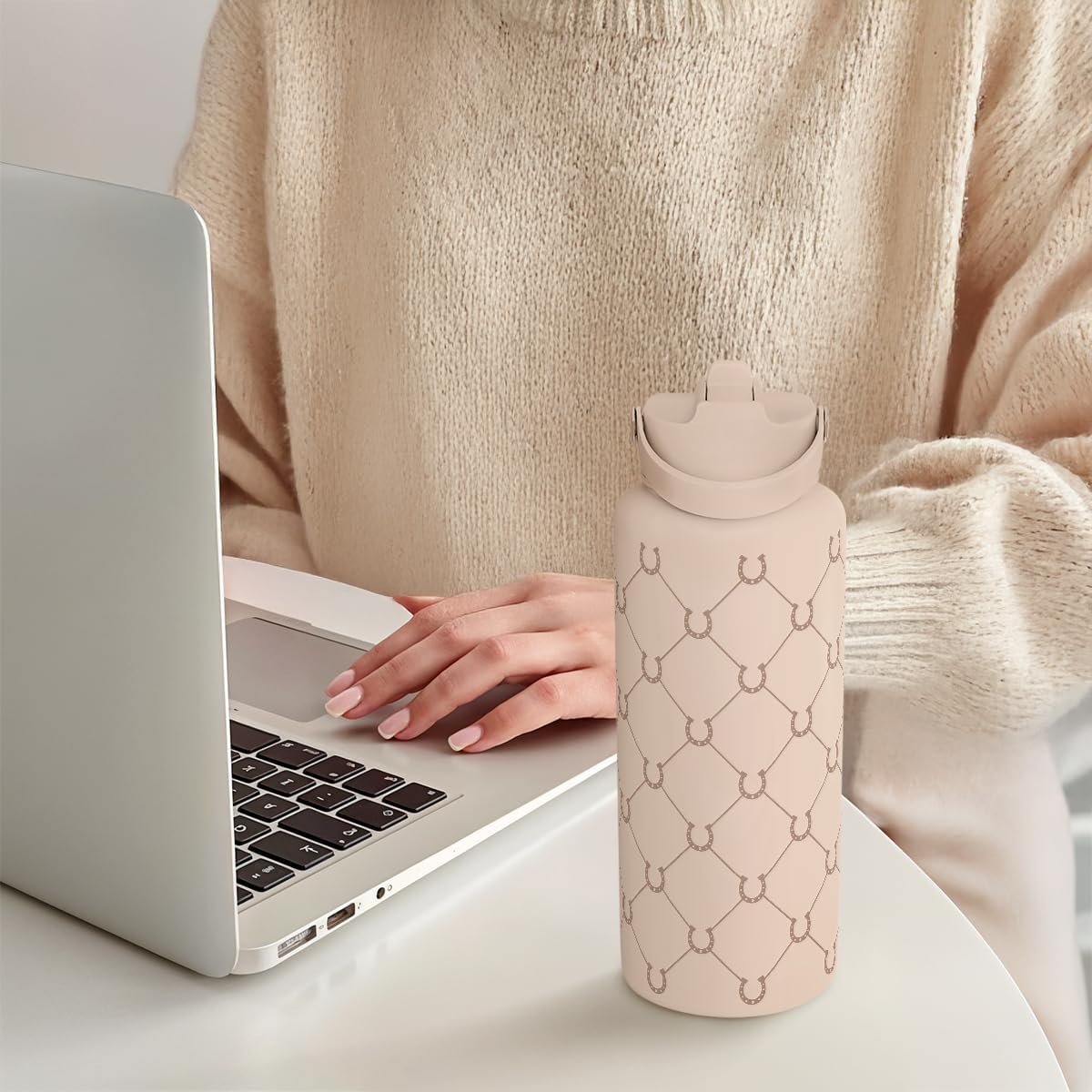 Detalle 2 de SANDJEST SJ-DW-SS-WB32SL Horse Insulated Water Bottle, 32 oz