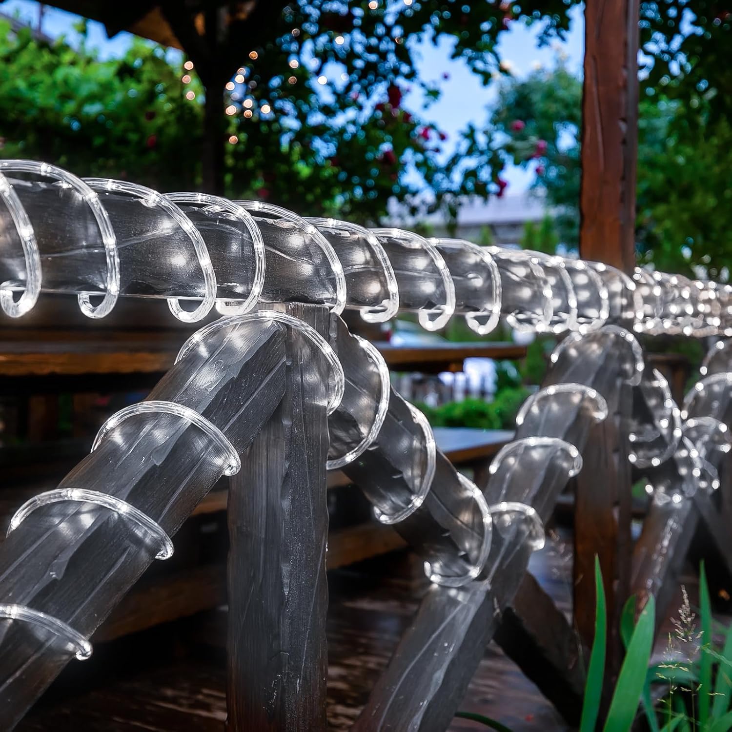Detalle de Jnaurb Solar Rope Lights, 132 ft, 400 LEDs, 8 Modes, IP65