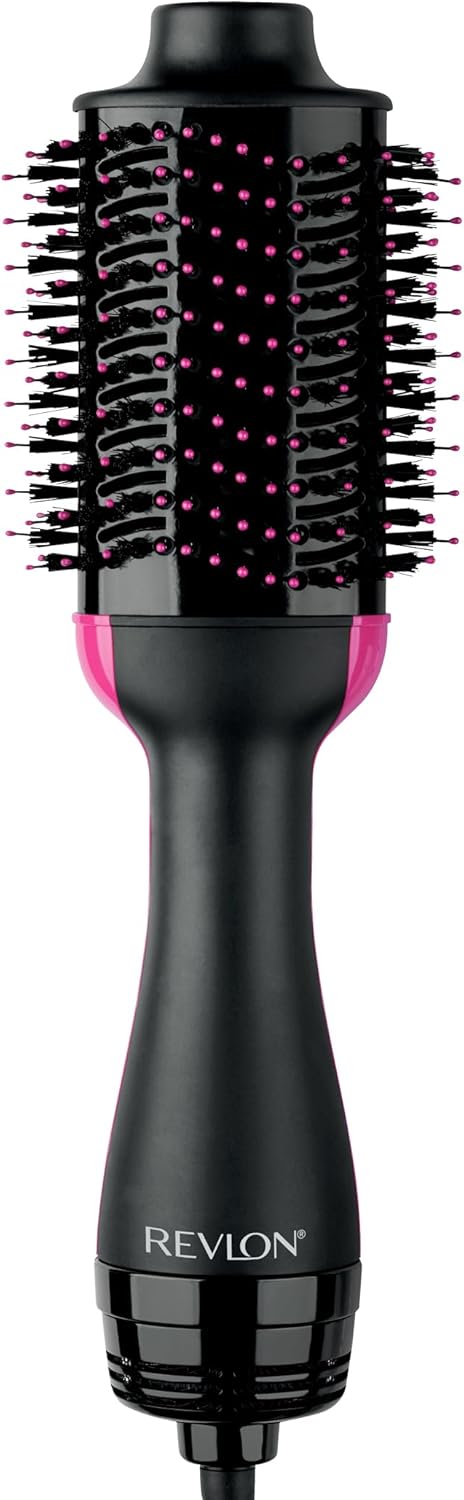 Detalle de REVLON One-Step Volumizer Hair Dryer and Styler: One-Step Salon-Style Blowouts for All Hair Types