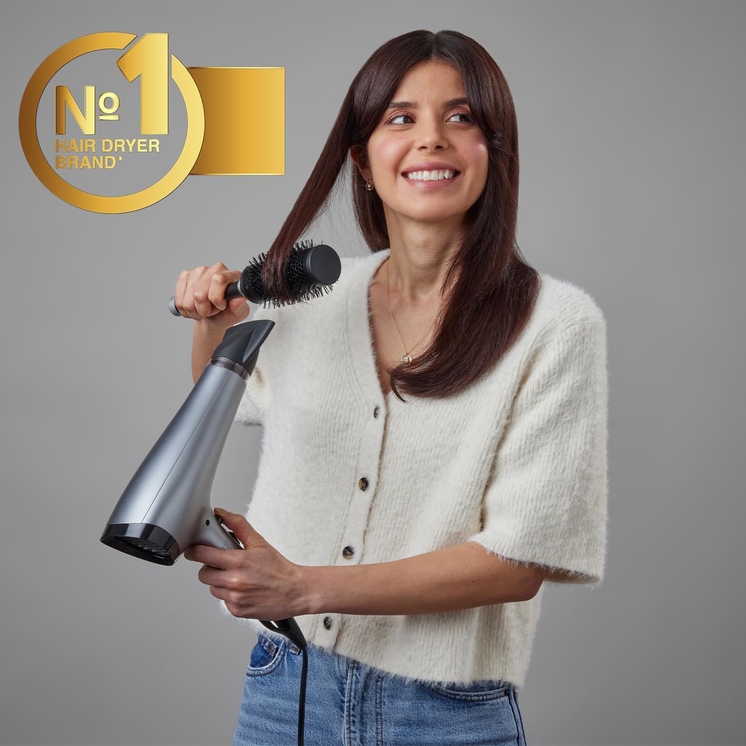Detalle 2 de Remington Keratin Protect Hair Dryer AC8008 (2200W) with ionic conditioning, keratin & almond oil