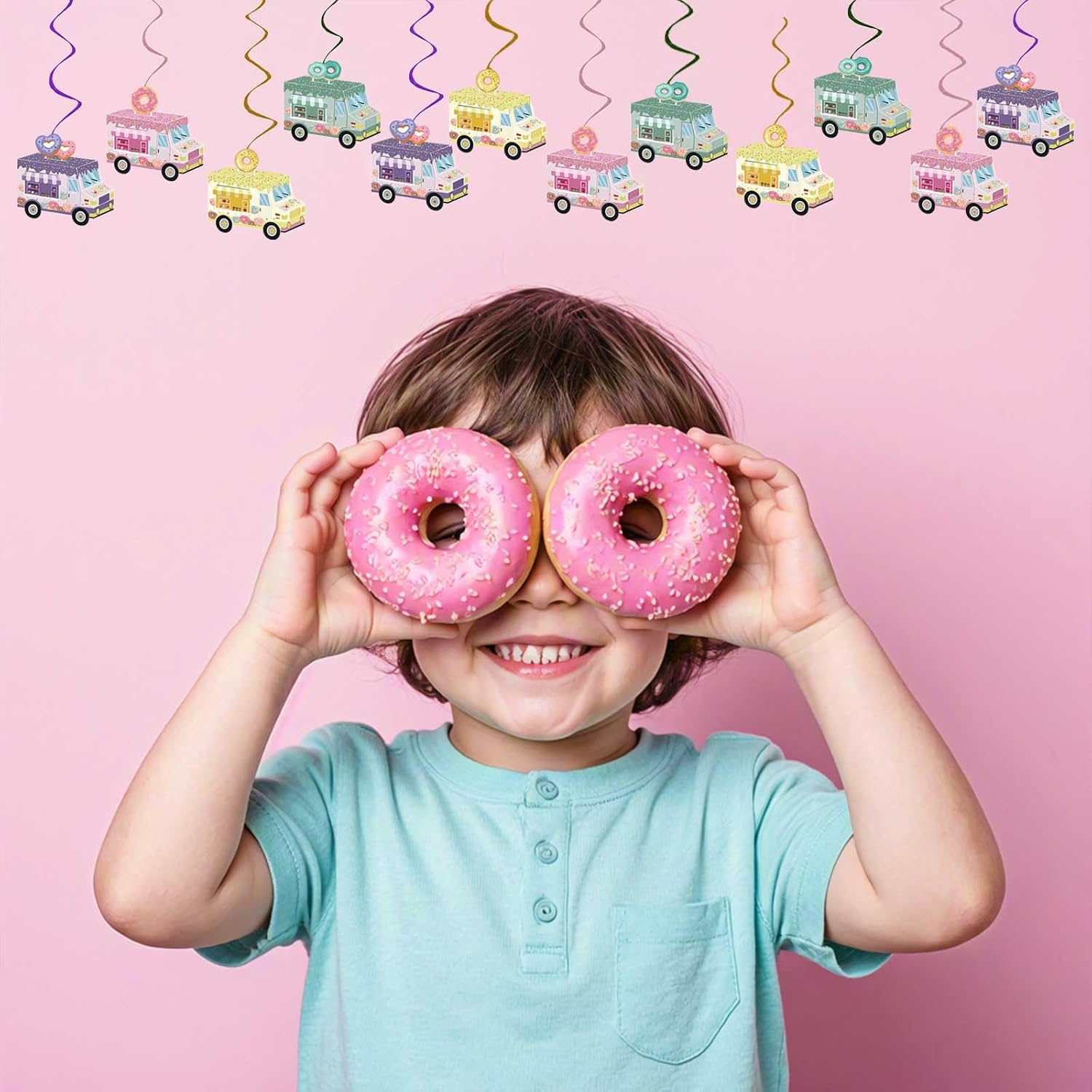 Detalle de Doughnut Party Decorations, 24-Piece Set
