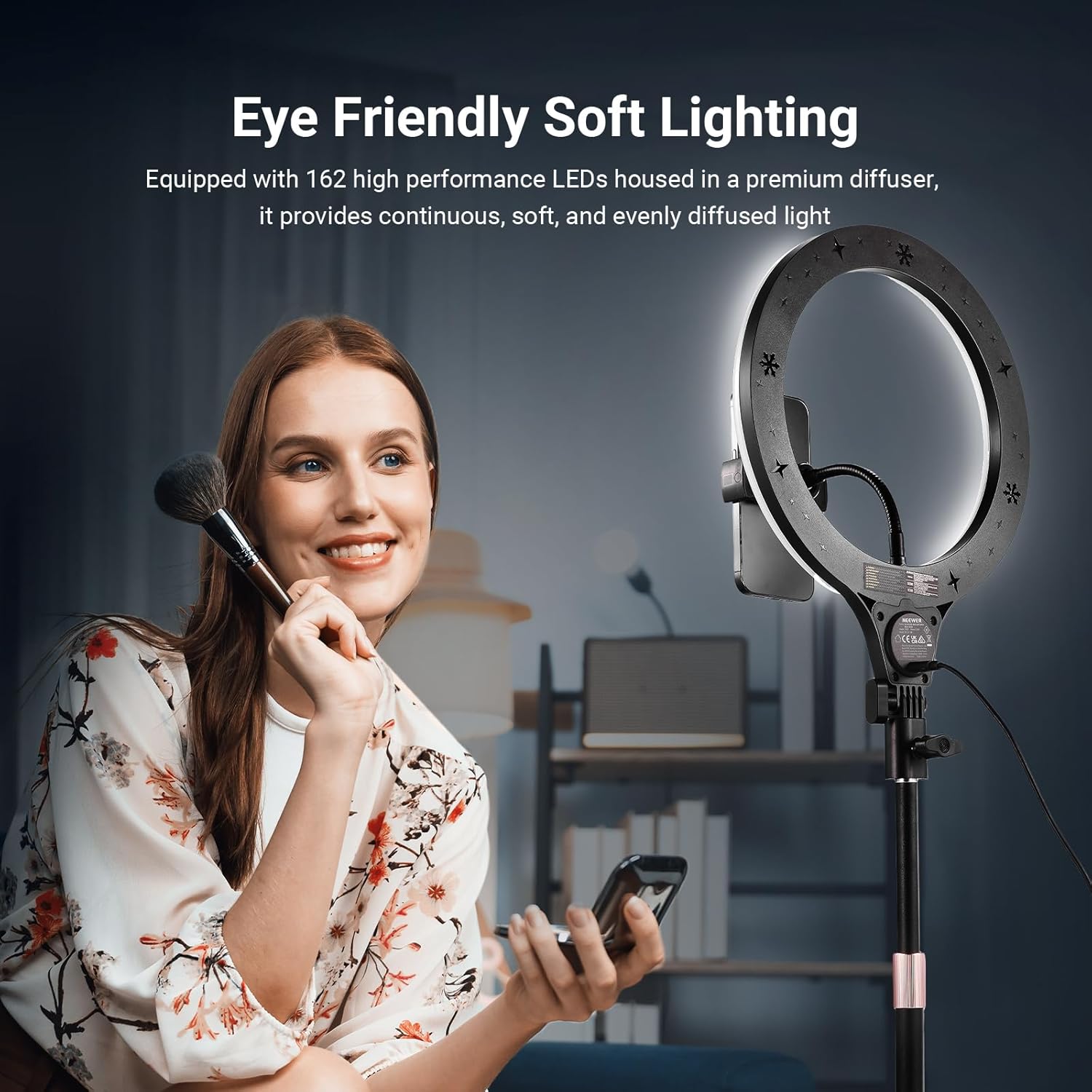 Detalle de NEEWER Entry Level Version N37 10.5" RGB Ring Light with Desk Mount and Phone Holder