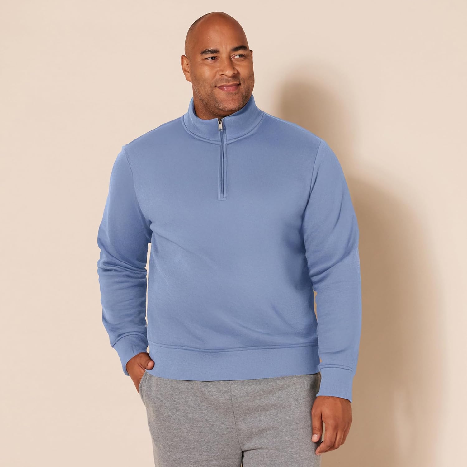 Thumbnail 4 de Amazon Essentials Herren Langärmliges Fleece-Sweatshirt mit Viertel-Reißverschluss