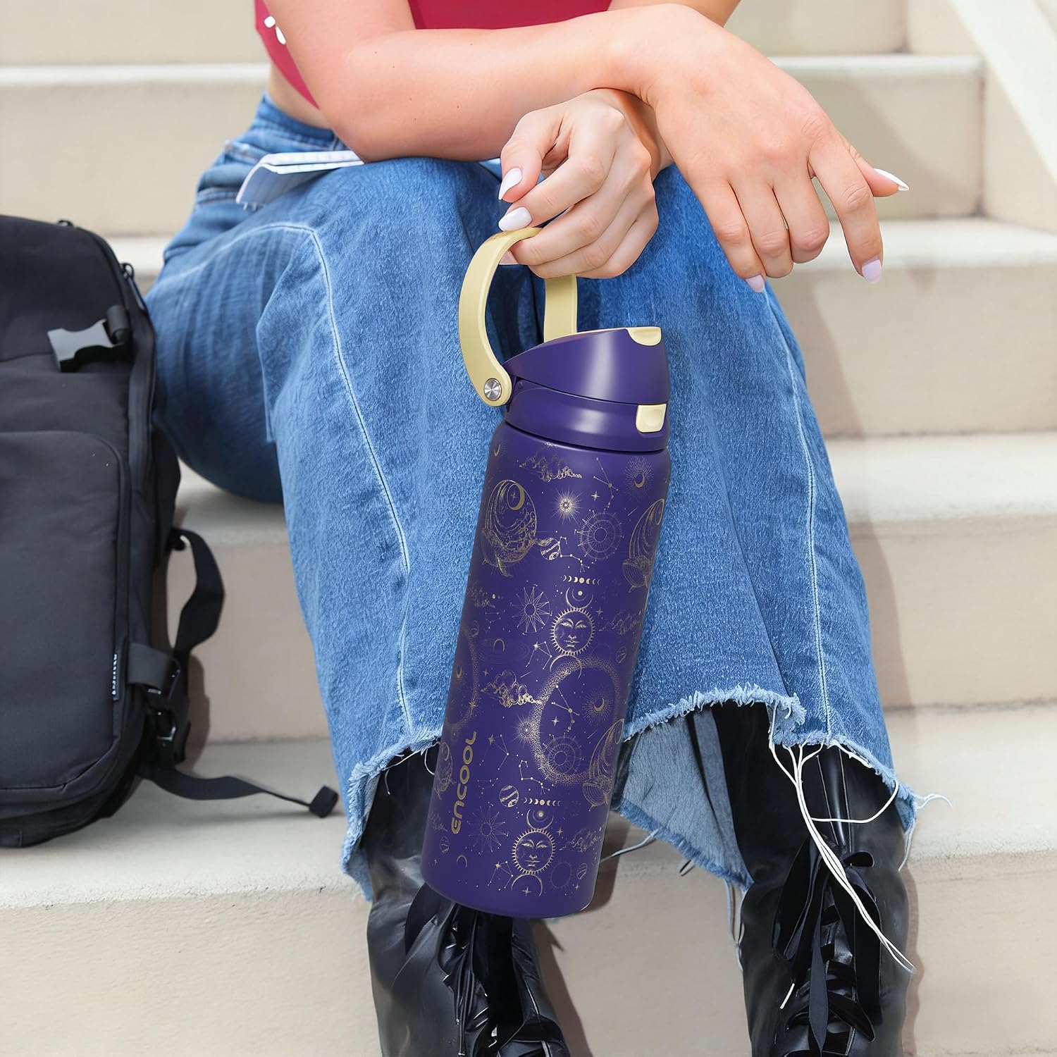 Detalle 2 de ENCOOL Leakproof Insulated Water Bottle with Straw, Dual-Sip 24 oz (Astral Chart)