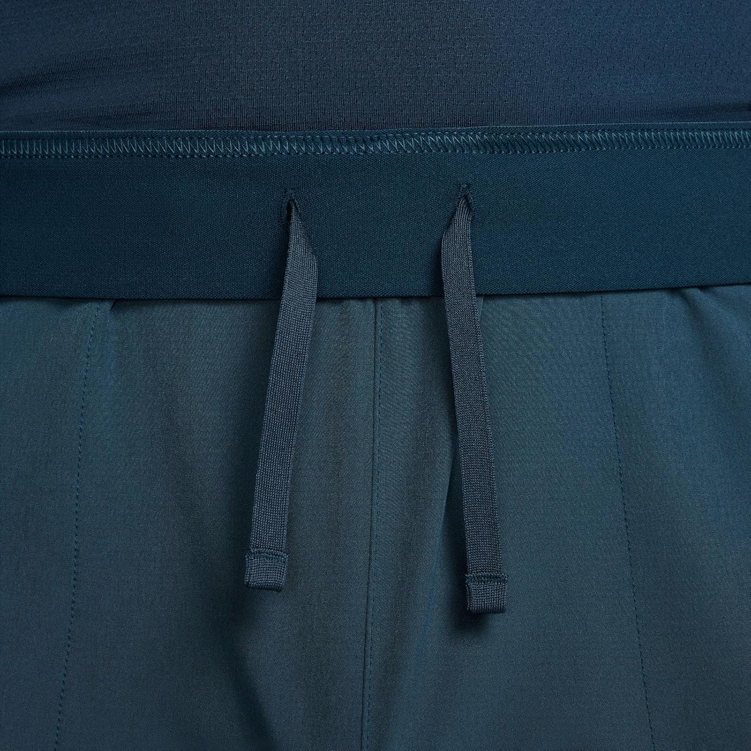 Detalle de Nike NikeCourt Advantage Dri-FIT – męskie spodenki tenisowe, ok. 20,5 cm