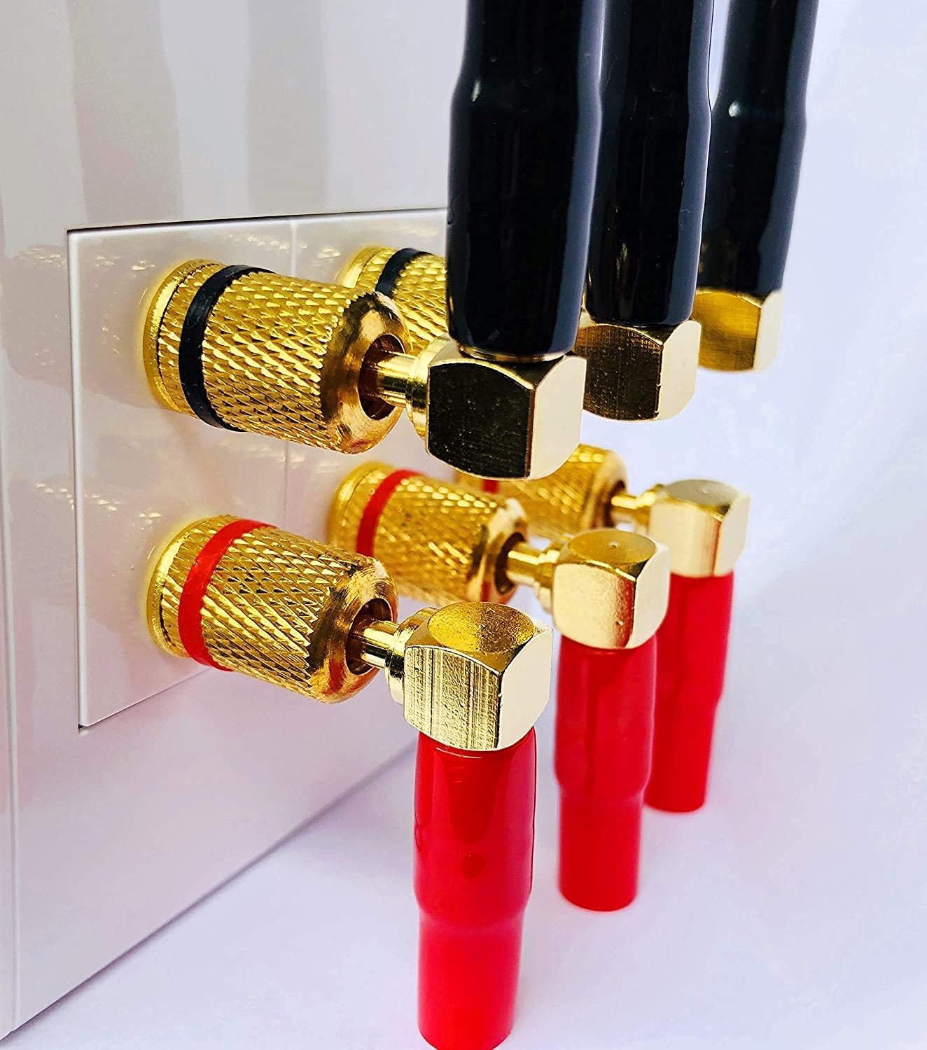 Detalle de Dolaso 6 Black & Red 90 Degree Banana Plugs with 24K Gold Plating – 4.0mm Speaker Connectors