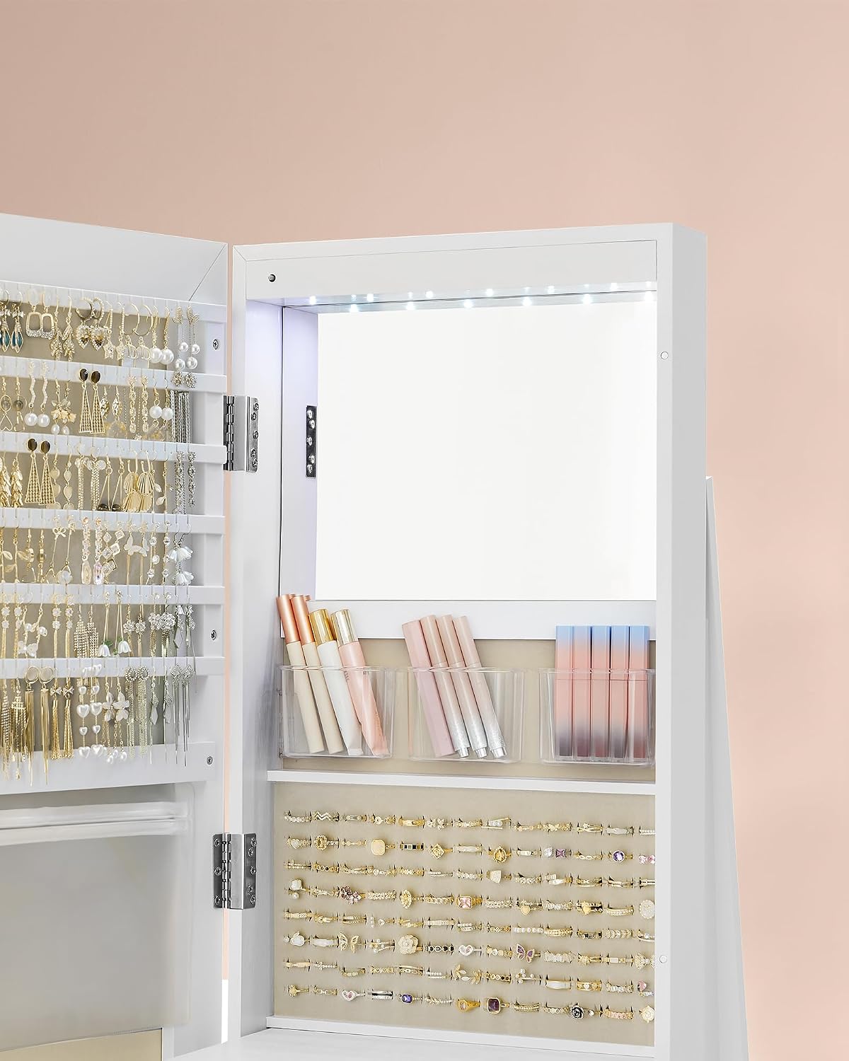 Detalle de SONGMICS BERIT JJC007W02 sieradenkast met spiegel, 360° draaibaar en afsluitbaar