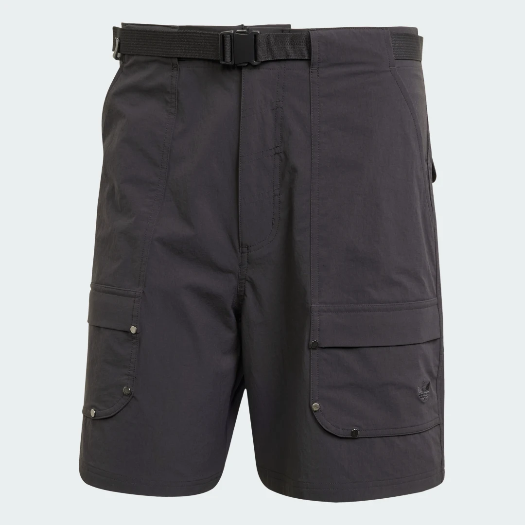 Detalle 2 de adidas Premium Essentials Pantalón corto Negro 30 días