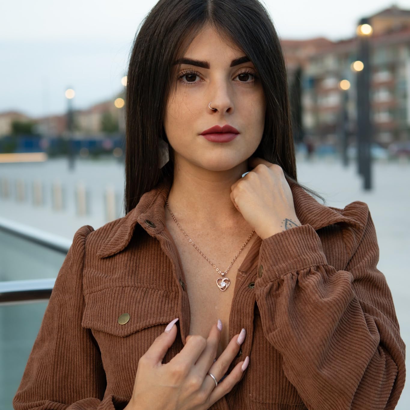 Detalle de SERASAR Collana Premium da Donna in Acciaio Chirurgico 316L con Ciondolo Cuore e Scatola Portagioie Inclusa