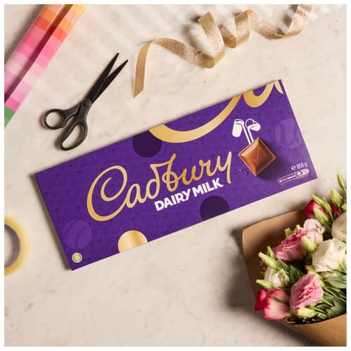 Detalle de Cadbury Dairy Milk Chocolate Gift Bar, Extra-Large 850 g