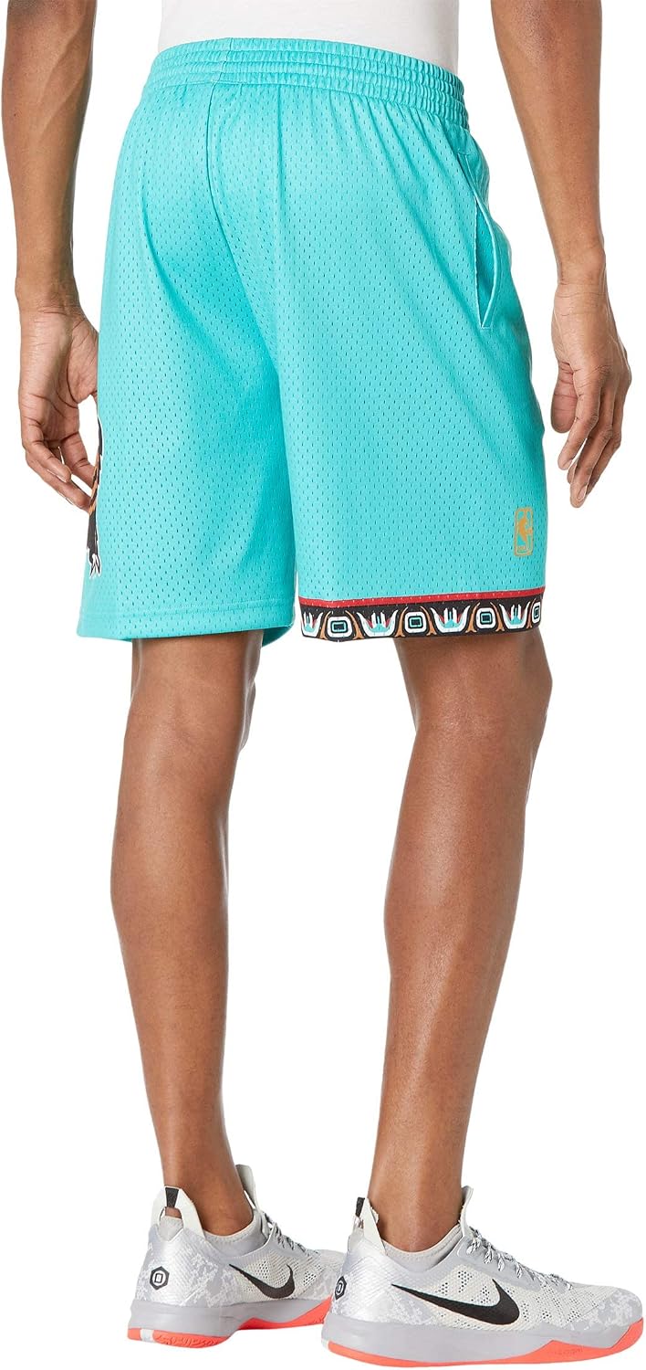 Detalle 2 de Mitchell & Ness Vancouver Grizzlies Swingman Shorts 1996-97