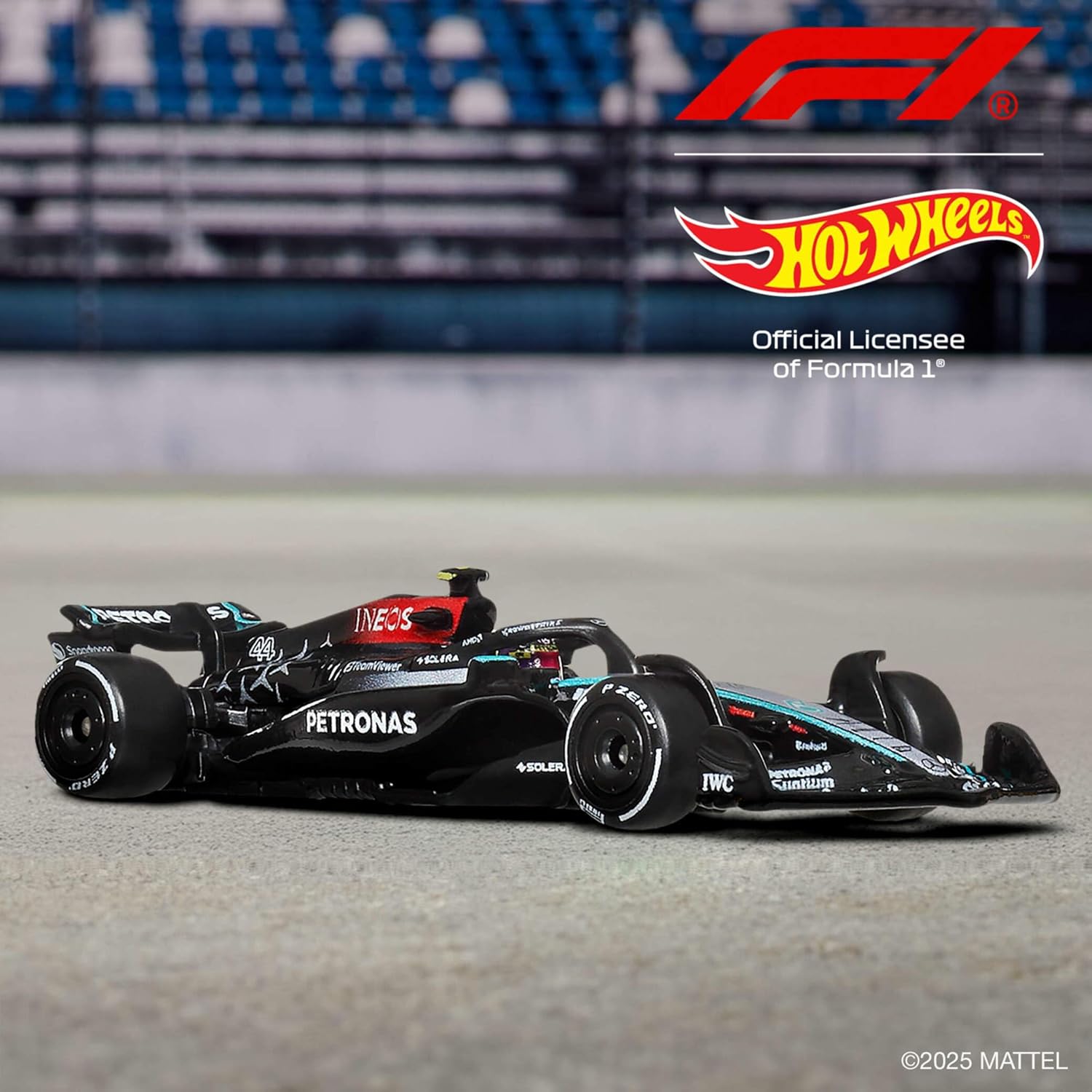 Detalle 2 de Hot Wheels W15 Mercedes-AMG Petronas 1:64