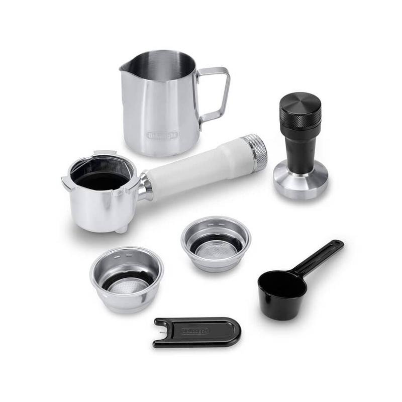 Detalle de Delonghi Dedica Duo EC890.WI, cafetera espresso compacta de 15 bares con espumador y sistema Thermoblock