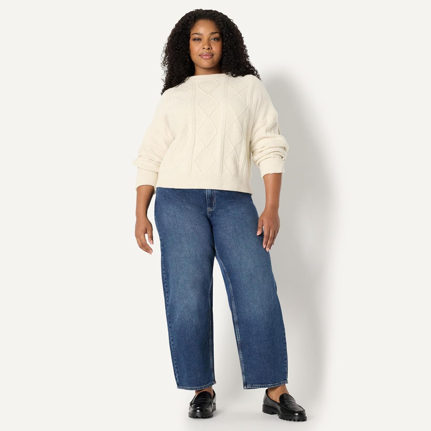 Thumbnail 6 de Amazon Essentials Damen Relaxed-Fit Rundhalsausschnitt Zopfmuster – lockere Passform, klassischer Stil