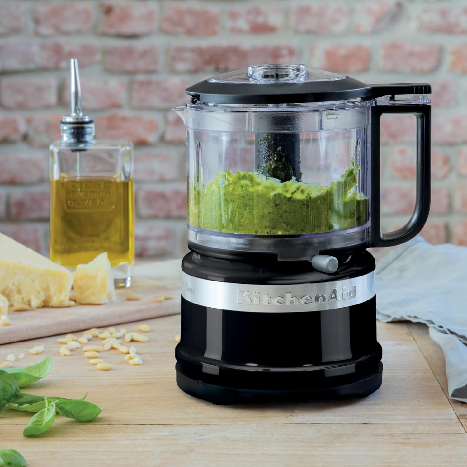 Detalle 2 de KitchenAid 5KFC3516EOB Mini-Food-Processor: kompakt, vielseitig und zuverlässig