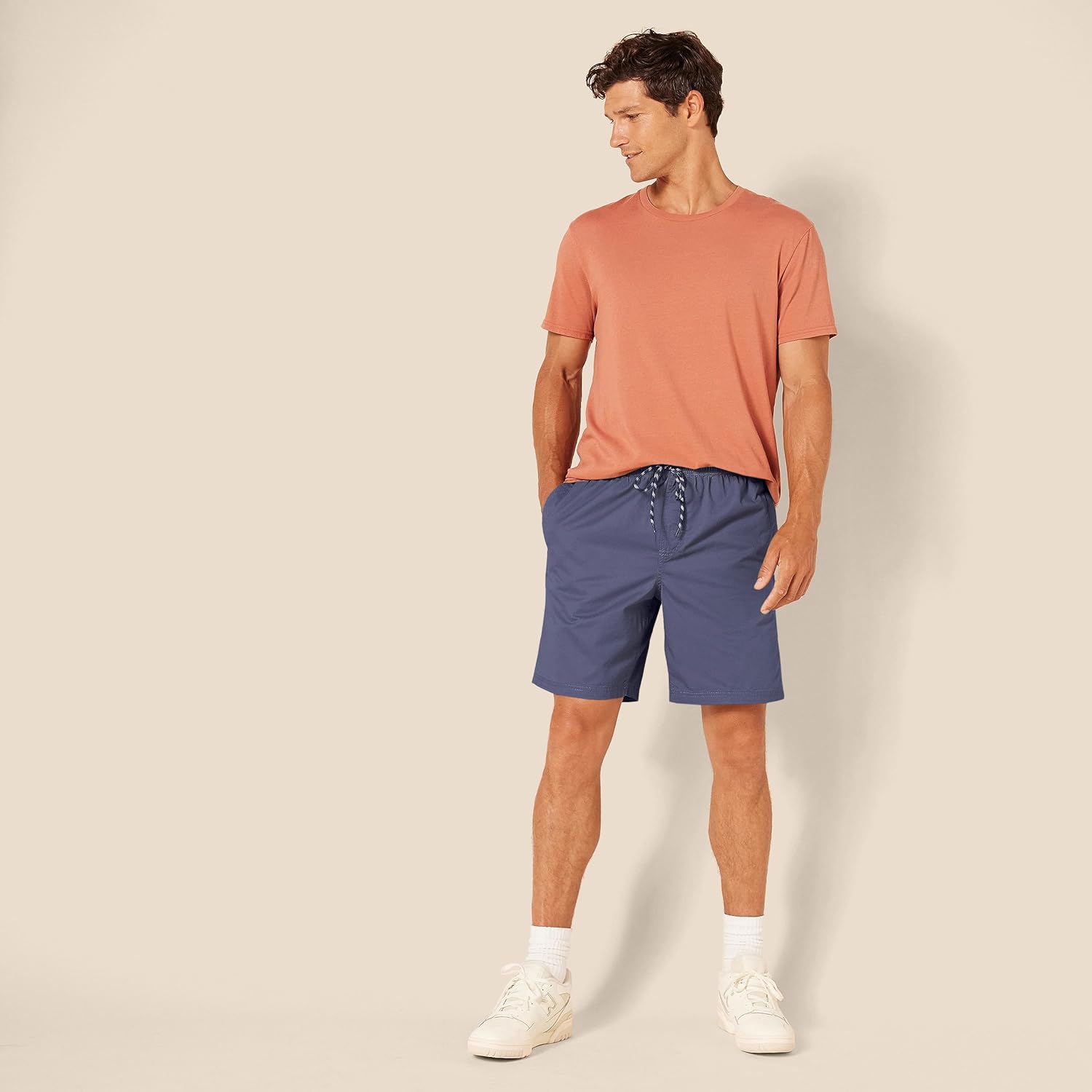 Thumbnail 2 de Amazon Essentials Men’s Relaxed Fit 8" Cotton Pull-On Walk Shorts with Elasticated Waist & Drawstring