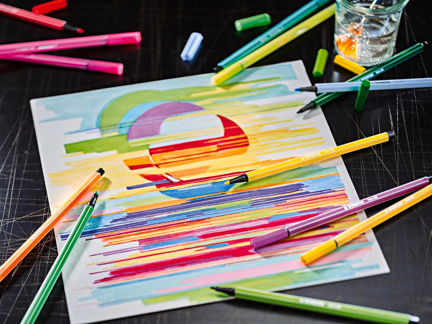 Detalle de STABILO Pen 68 ARTY Edition: rollerset premium da 25 colori assortiti