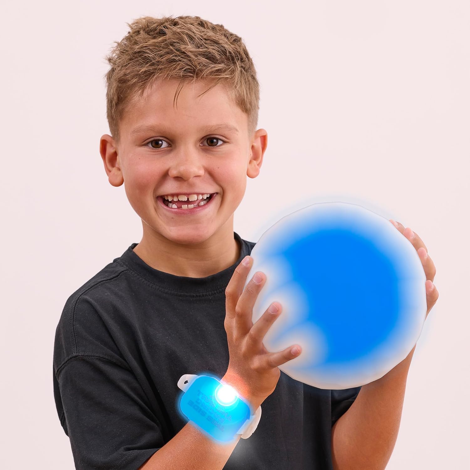 Thumbnail 5 de Glow Ball – Colour Changing Soft Ball with 3 Interactive Wristbands and 4 Fast-Action Games in 1