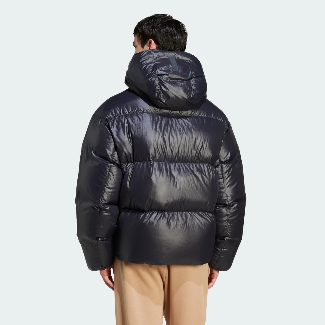 Detalle 2 de Anorak de plumón abullonado adidas Z.N.E. Climawarm en Negro