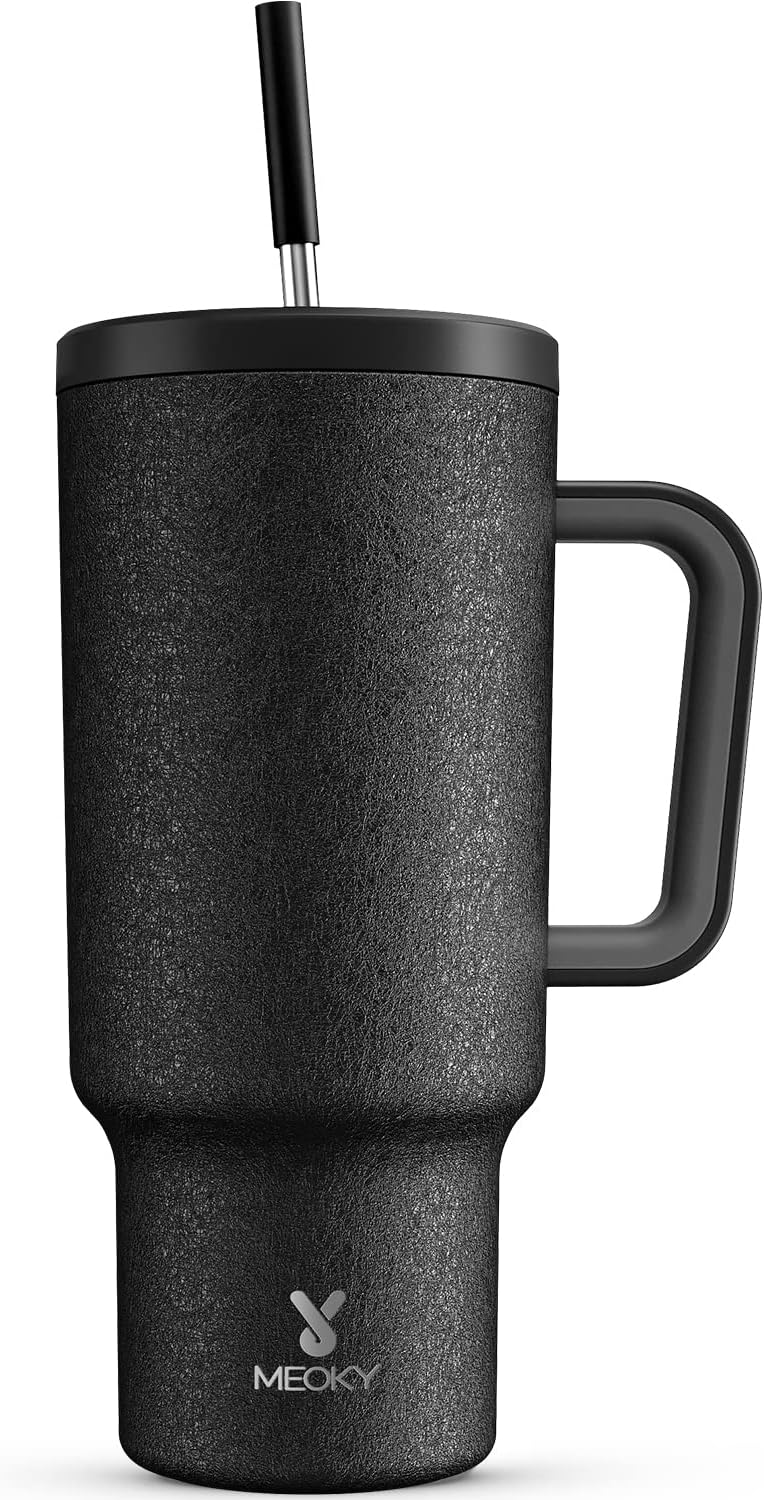 Detalle de Meoky 40oz Tumbler with Handle — Leak-Proof Lid, Straw, and Insulated Stainless Steel Travel Mug