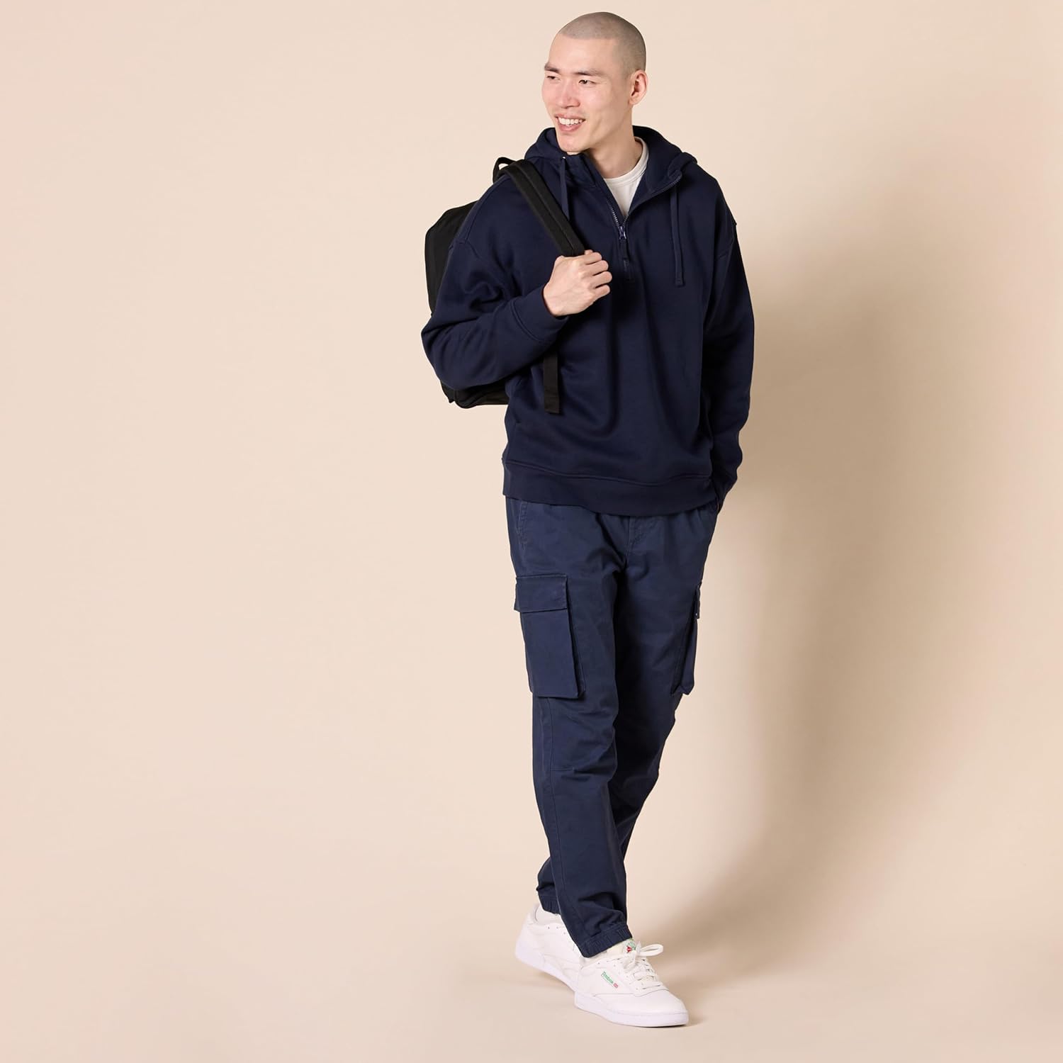 Thumbnail 4 de Amazon Essentials Herren Oversize-Kapuzensweatshirt mit Viertel-Reißverschluss (gebürstetes Fleece)