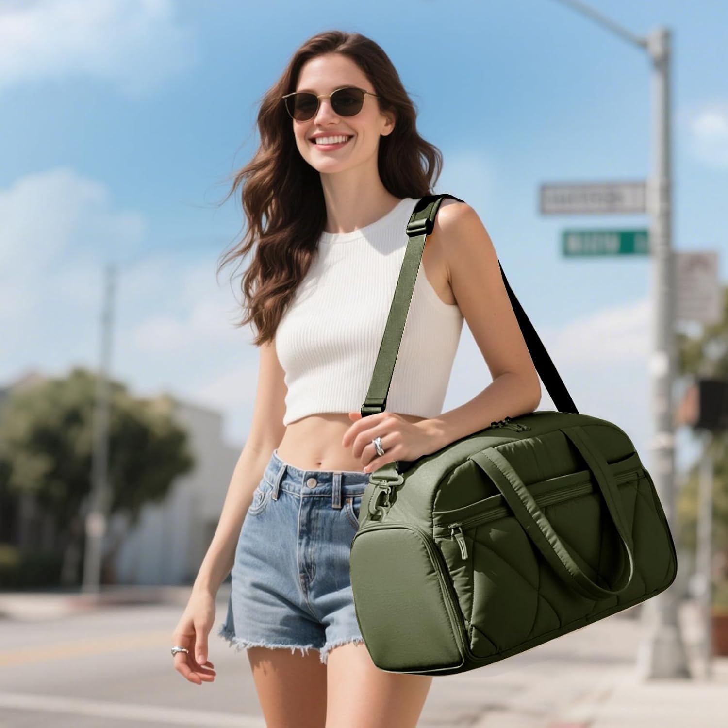 Detalle de Lekespring Weekend Overnight Bag for Women 25L – Waterproof travel holdall with shoe compartment (Dark Green)
