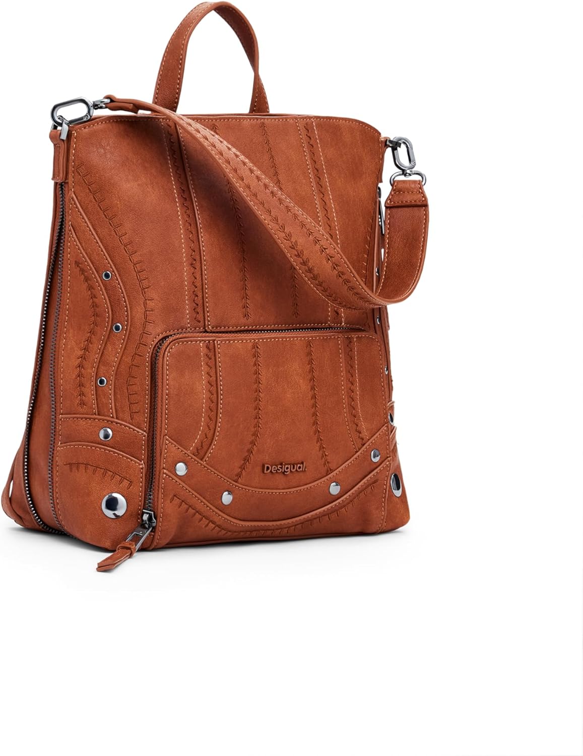 Detalle de Desigual Embro Patch Mini Backpack: zaino compatto ma pratico per tutti i giorni