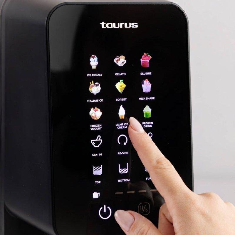 Detalle de Heladera Taurus Gelato Flow 700 W: 9 programas y Mix-In para helados caseros con textura profesional