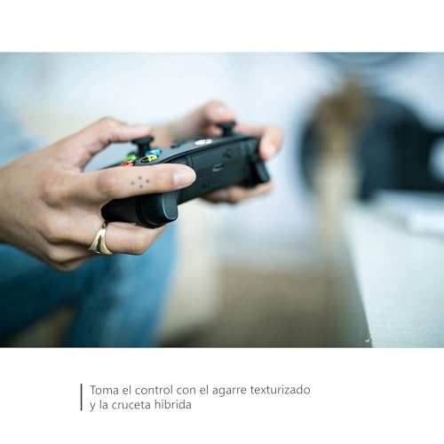 Detalle 2 de Xbox Wireless Controller Carbon Black Series X|S: mando oficial para Xbox, PC y móvil