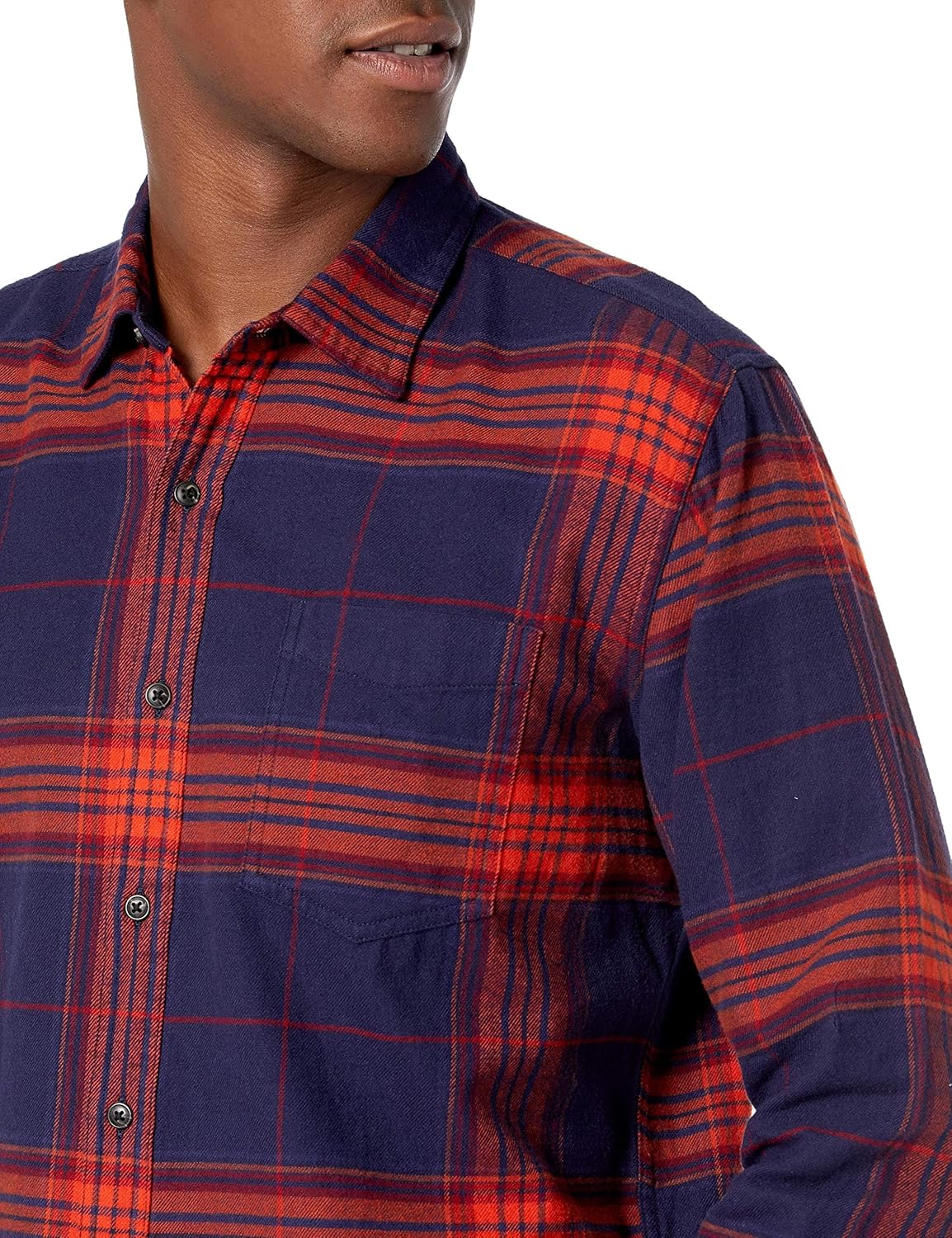 Thumbnail 4 de Herren Langarm-Flanellhemd von Amazon Essentials – Regular Fit mit Knopfleiste