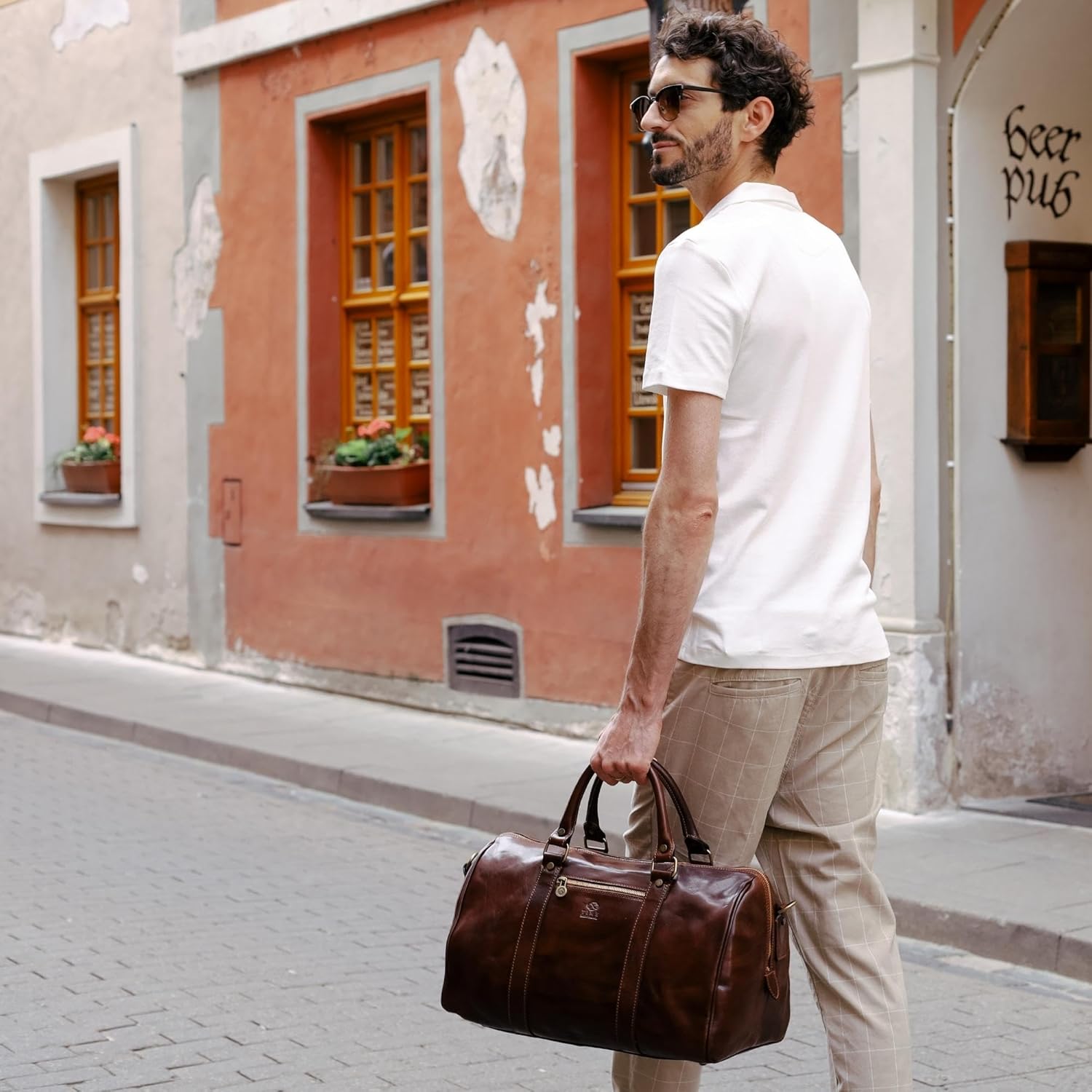 Detalle de Full Grain Leather Duffle Bag Overnight Weekender by Time Resistance