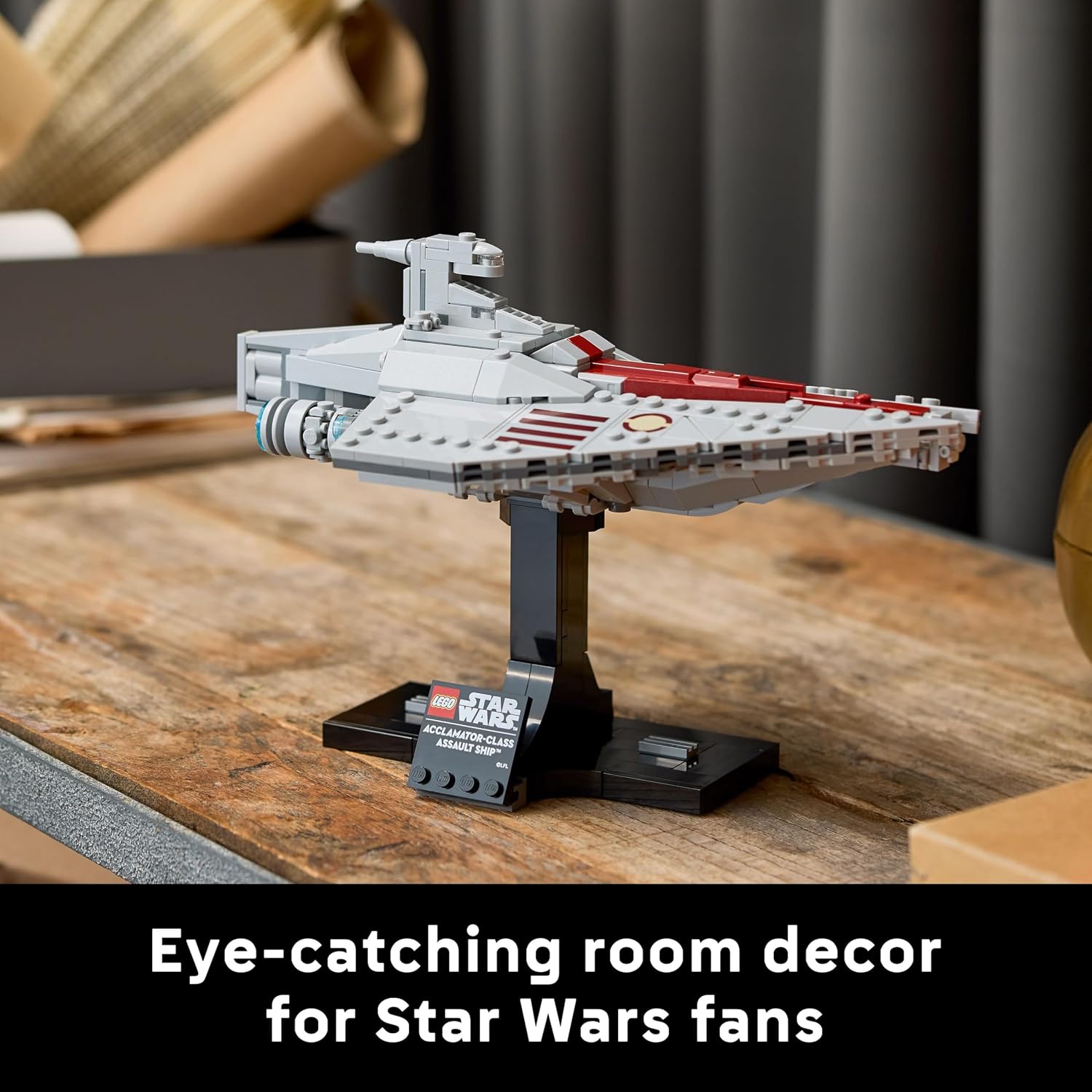 Detalle de LEGO Star Wars 75404 Acclamator-Class Assault Ship: A mid-scale display model