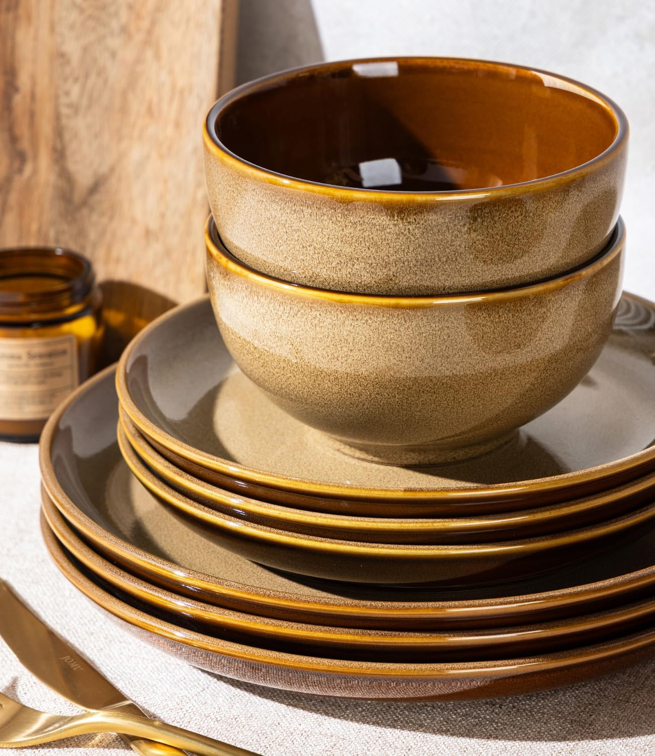 Detalle 2 de LERATIO 12-Piece Ceramic Dinnerware Set for 4 – Chestnut