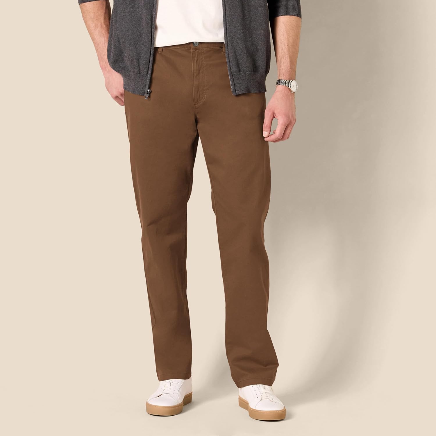 Thumbnail 5 de Amazon Essentials Men's Athletic-Fit 5-Pocket Stretch Twill Trouser (Big & Tall) – UK