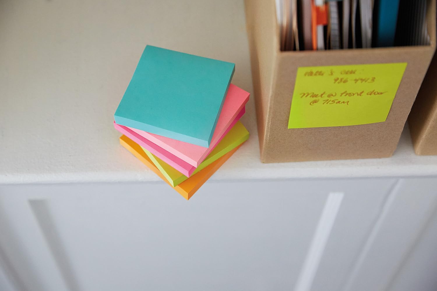 Detalle 2 de Post-it 6556SMI självhäftande klisterlappar, flerfärgade med extra fäste