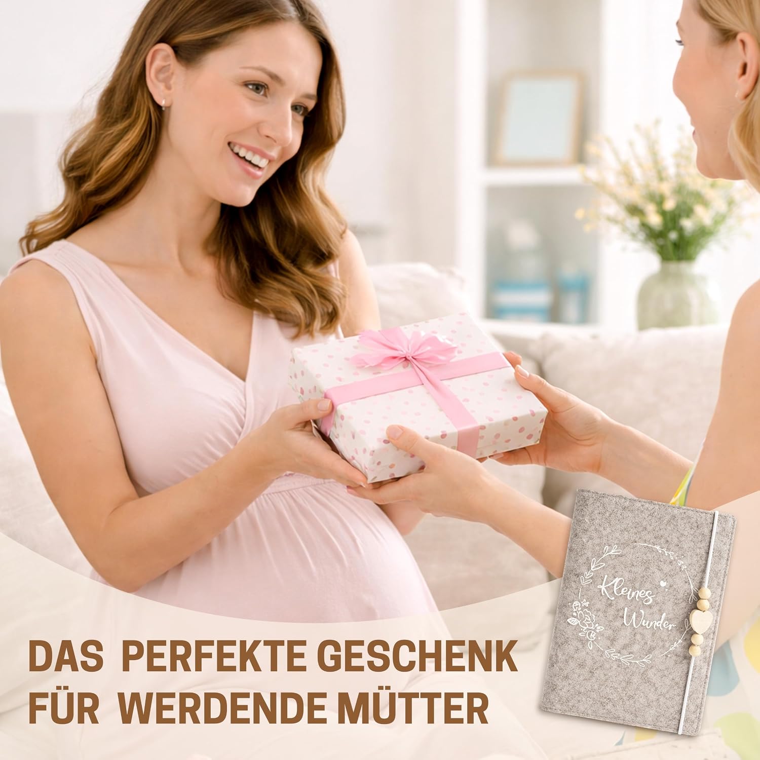 Thumbnail 6 de Mutterpasshülle aus Filz für den Deutschen Mutterpass (Beige) mit Holzperlen & Holzherz – Schutzhülle mit Innenfächern