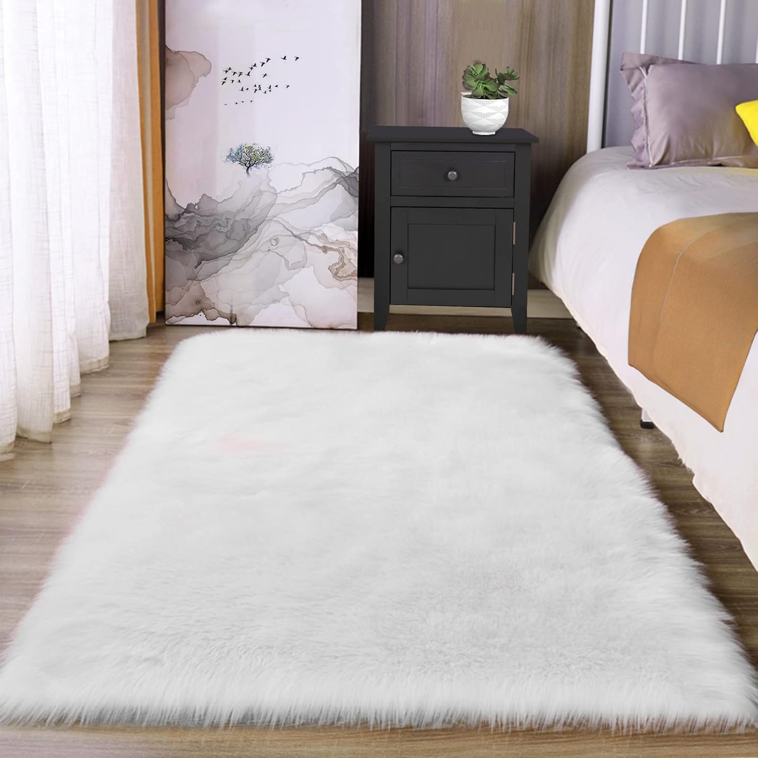 Detalle de Latepis White Faux Fur Rug 3x5 — Fluffy Area Rug