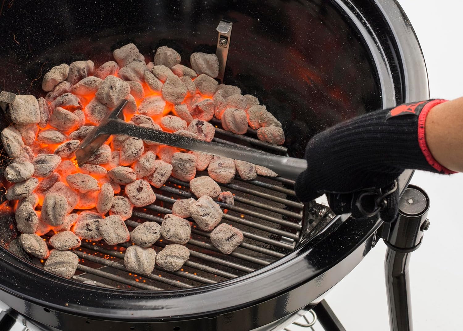 Detalle de Weber チャコールブリケット 8kg ココナッツシェル由来・約2時間燃焼