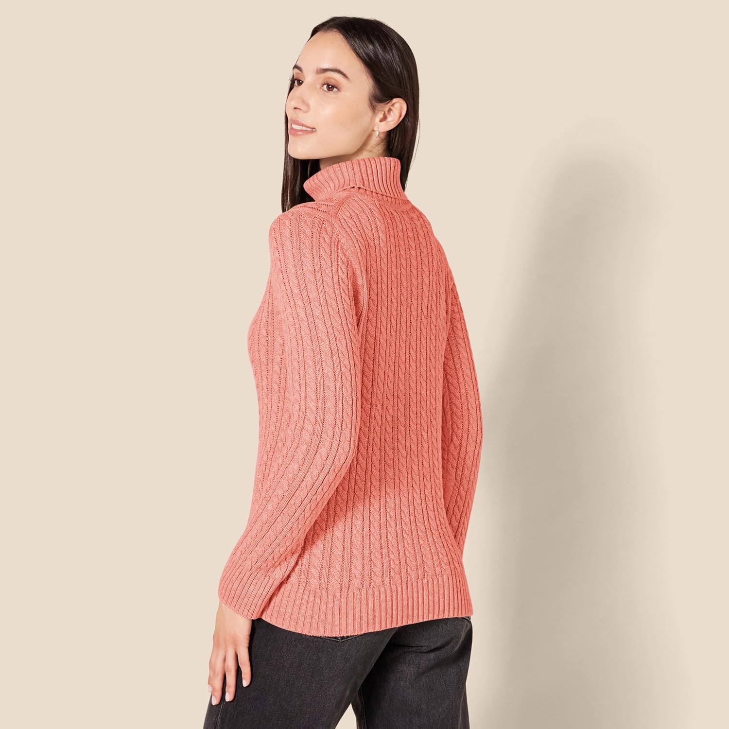 Thumbnail 1 de Amazon Essentials Women's Cable Knit Turtle Neck Jumper (Plus Size)