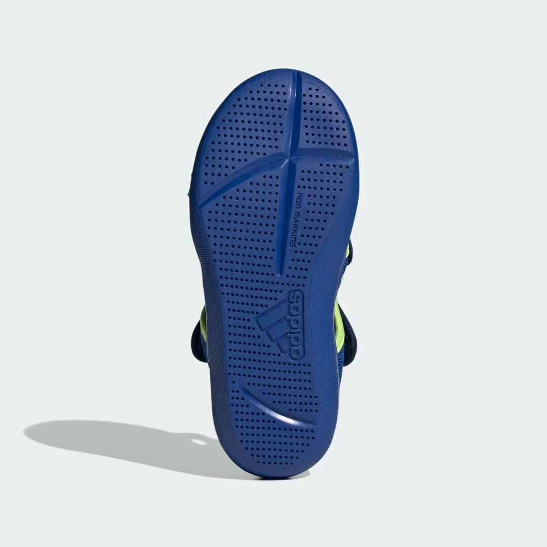Detalle de Sandalia Altaventure 3.0 de Adidas: comodidad y estilo para tus rutas veraniegas