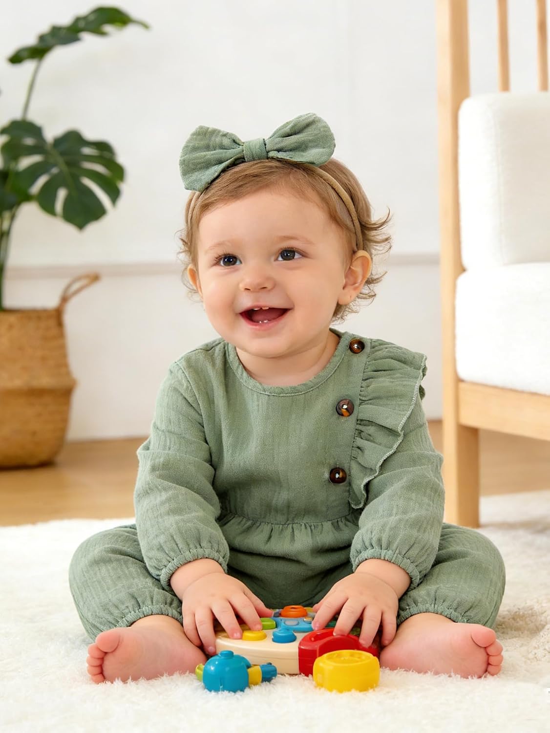 Detalle 2 de Twosya Baby Girl Romper in Cotton