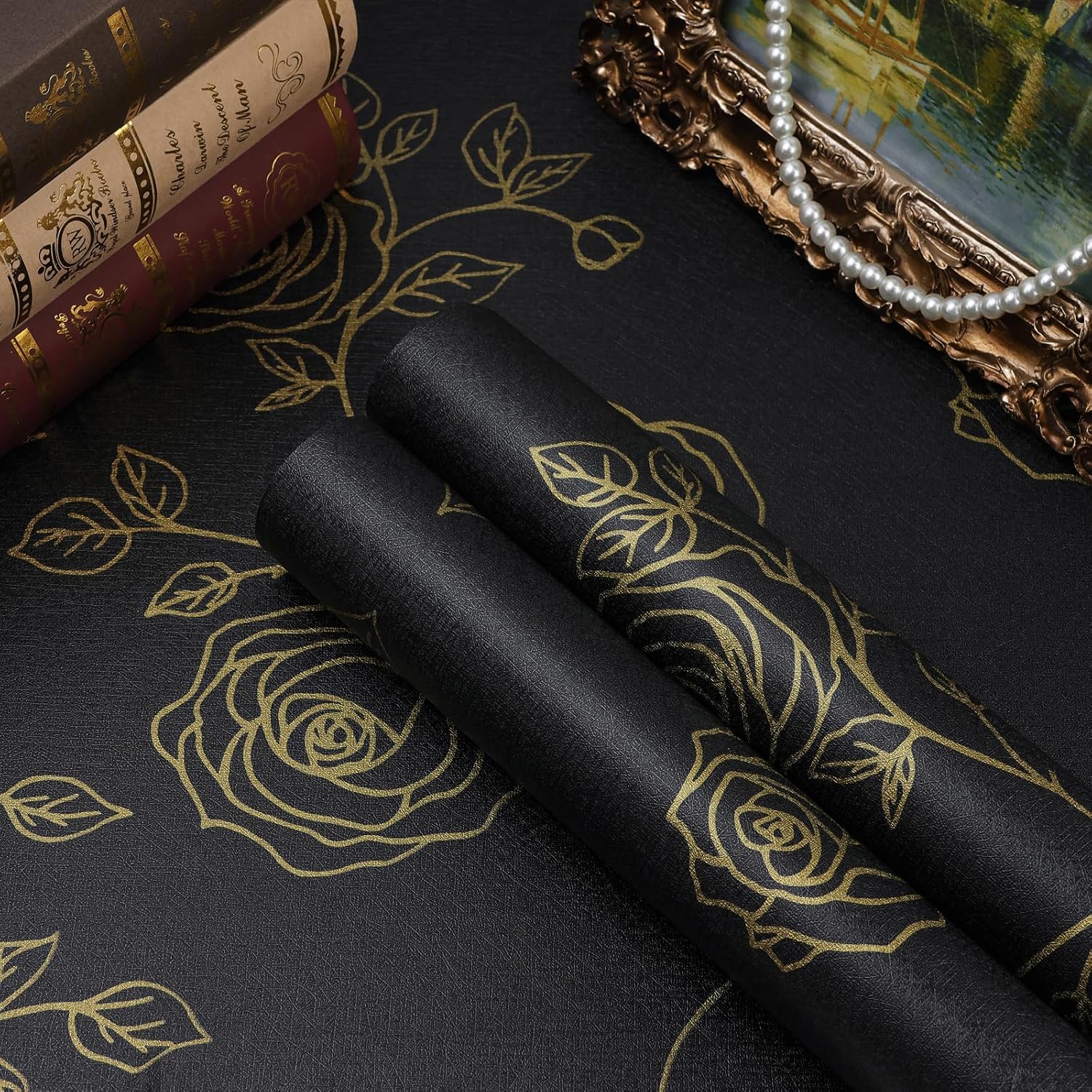 Amiya peel-and-stick wallpaper, PVC