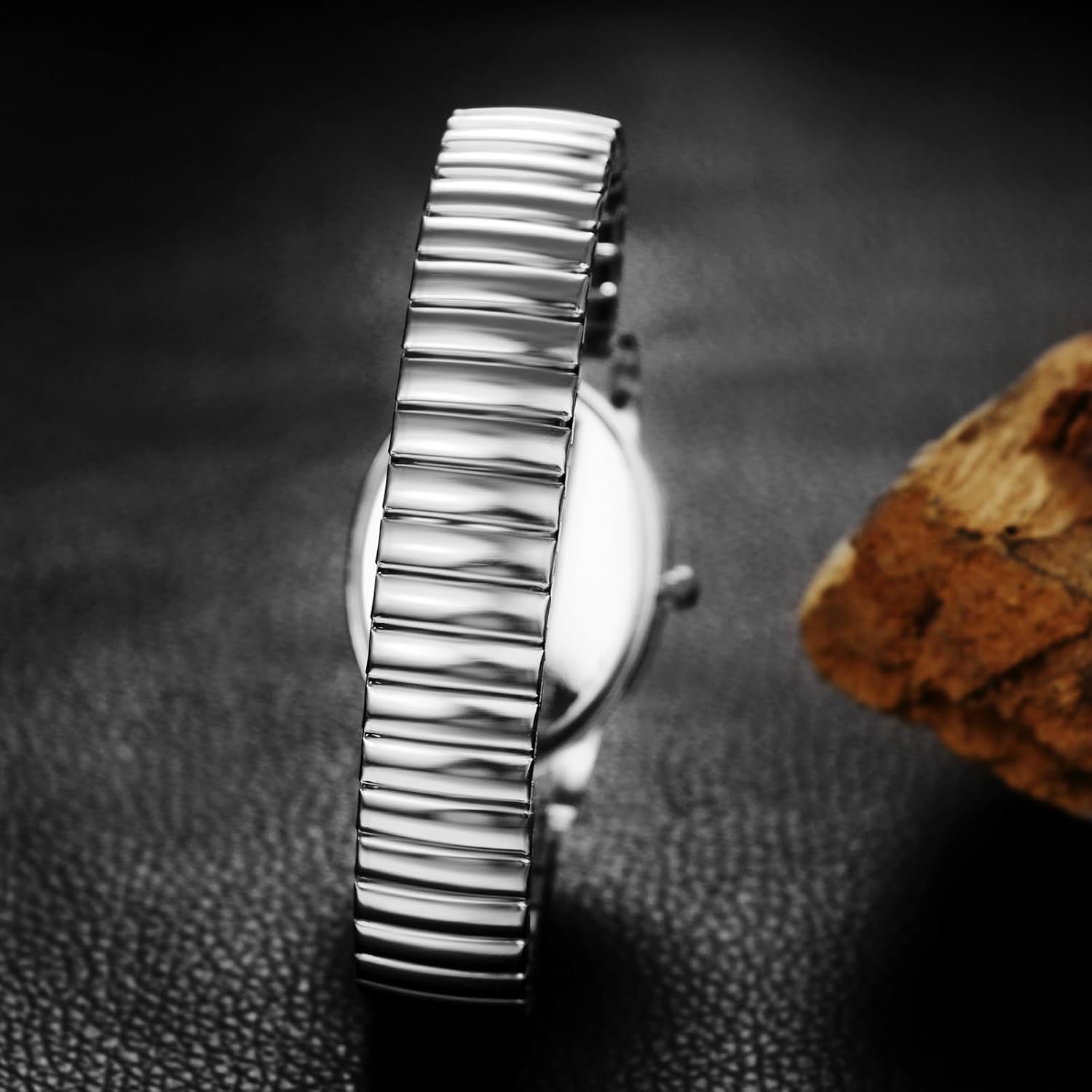 Detalle de Avaner Armbanduhr Damen Edelstahl Oval – Elastisches Band, Arabeische Ziffern, Quarzuhrenanalog 1 ATM