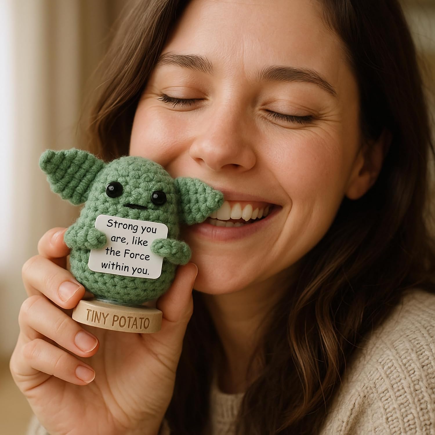 Thumbnail 6 de Star Wars Gifts Handmade Baby Yoda Positive Crochet Doll with 30 Affirmations